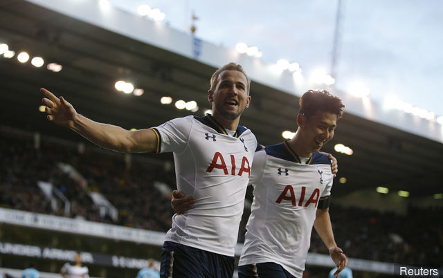 tottenhams_harry_kane_celebrates_scoring_their_first_goal_with_s_401611